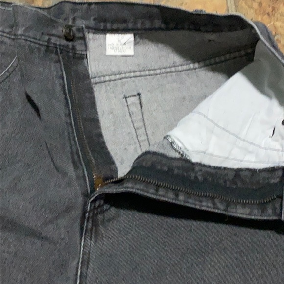 Black shorts - Picture 4 of 4